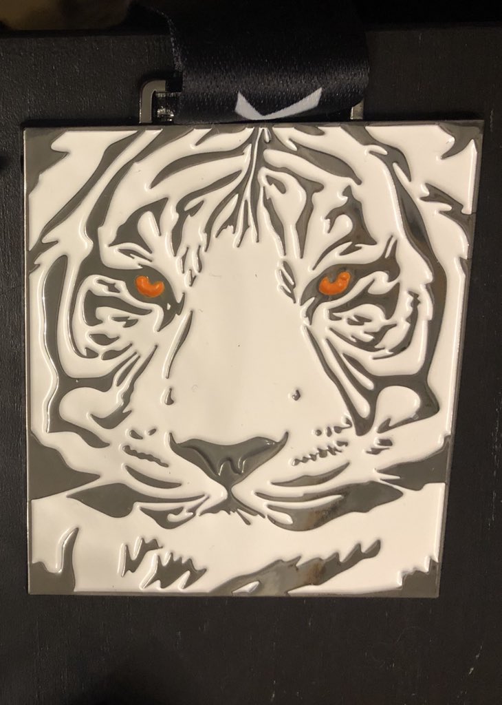 RunnersWho's tweet photo. @runr_uk #medalmonday #eyeofthetiger https://t.co/9wBhqdQr2h https://t.co/3IhZ7qclhp
