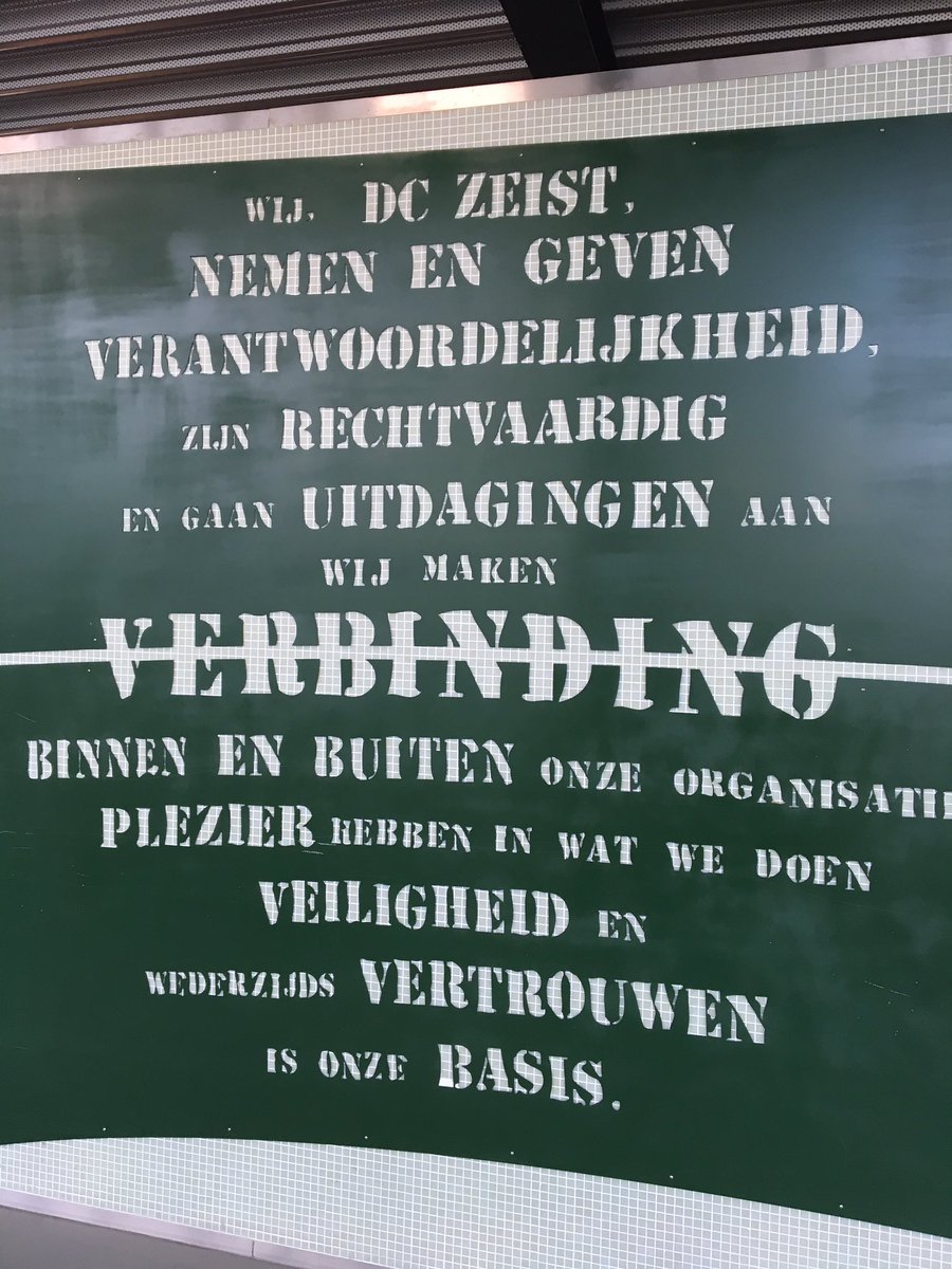 Zoek jij werk? Wij zoeken enthousiaste mensen! Kom werken bij het detentiecentrum Zeist!! Voor meer info: werkenvoornederland.nl/vacatures/deta…