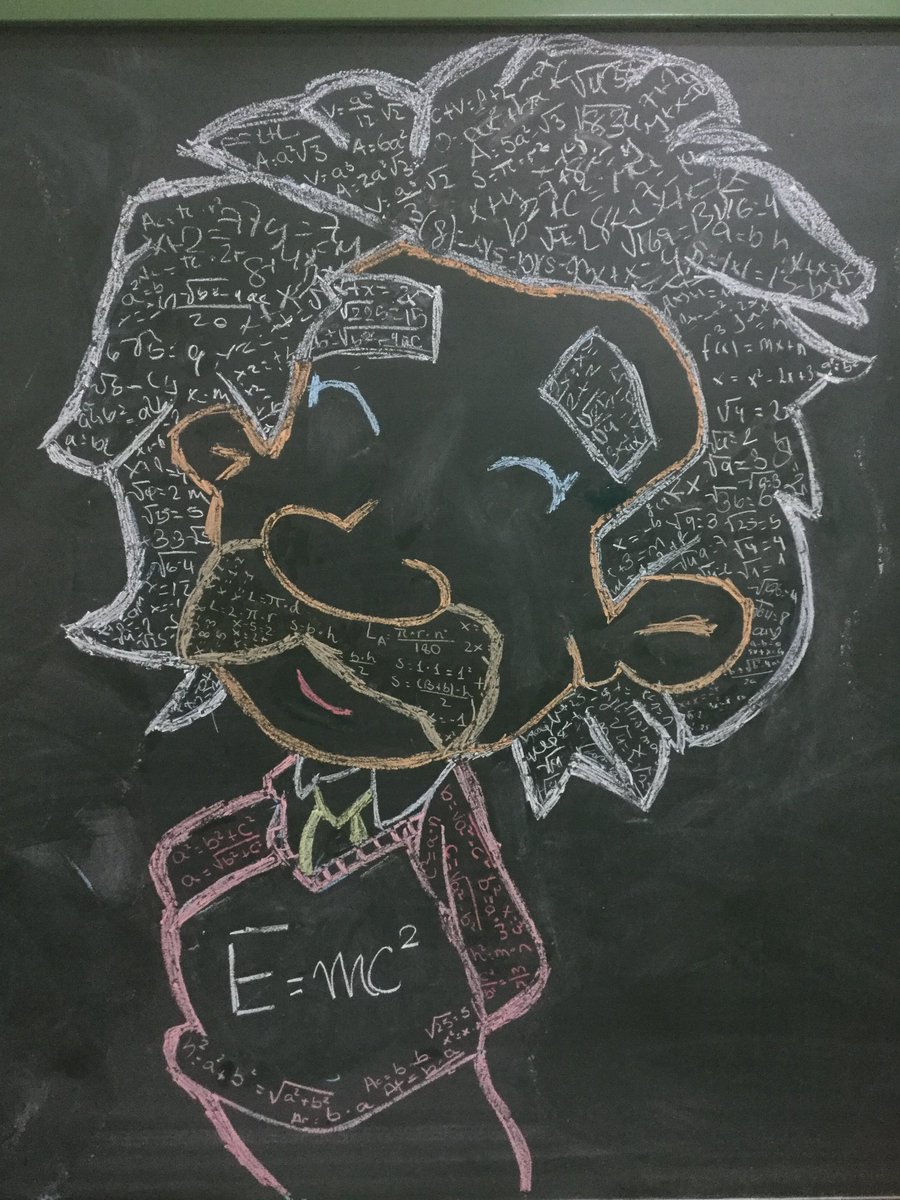 Una nueva pizarra para el concurso #BCAM10years de nuestras alumnas de 3° y 4° de ESO para <a href="/BCAMBilbao/">BCAM</a>