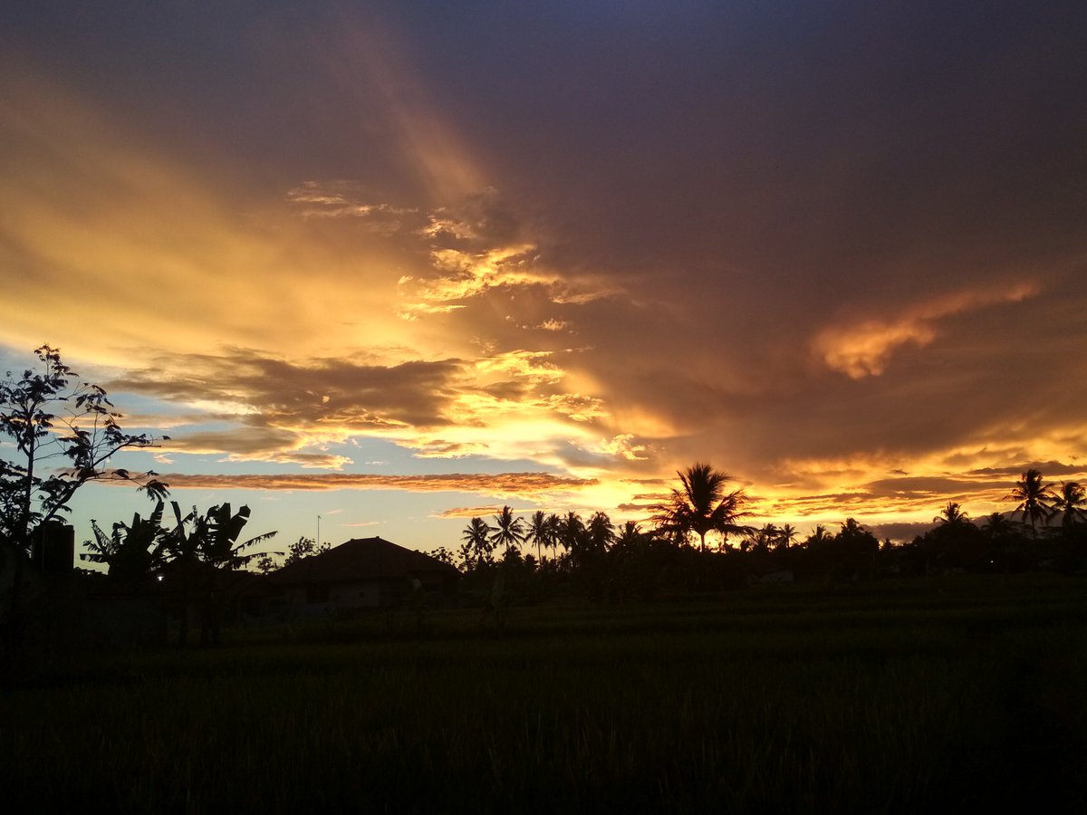 Butuh suatu dorongan 😔