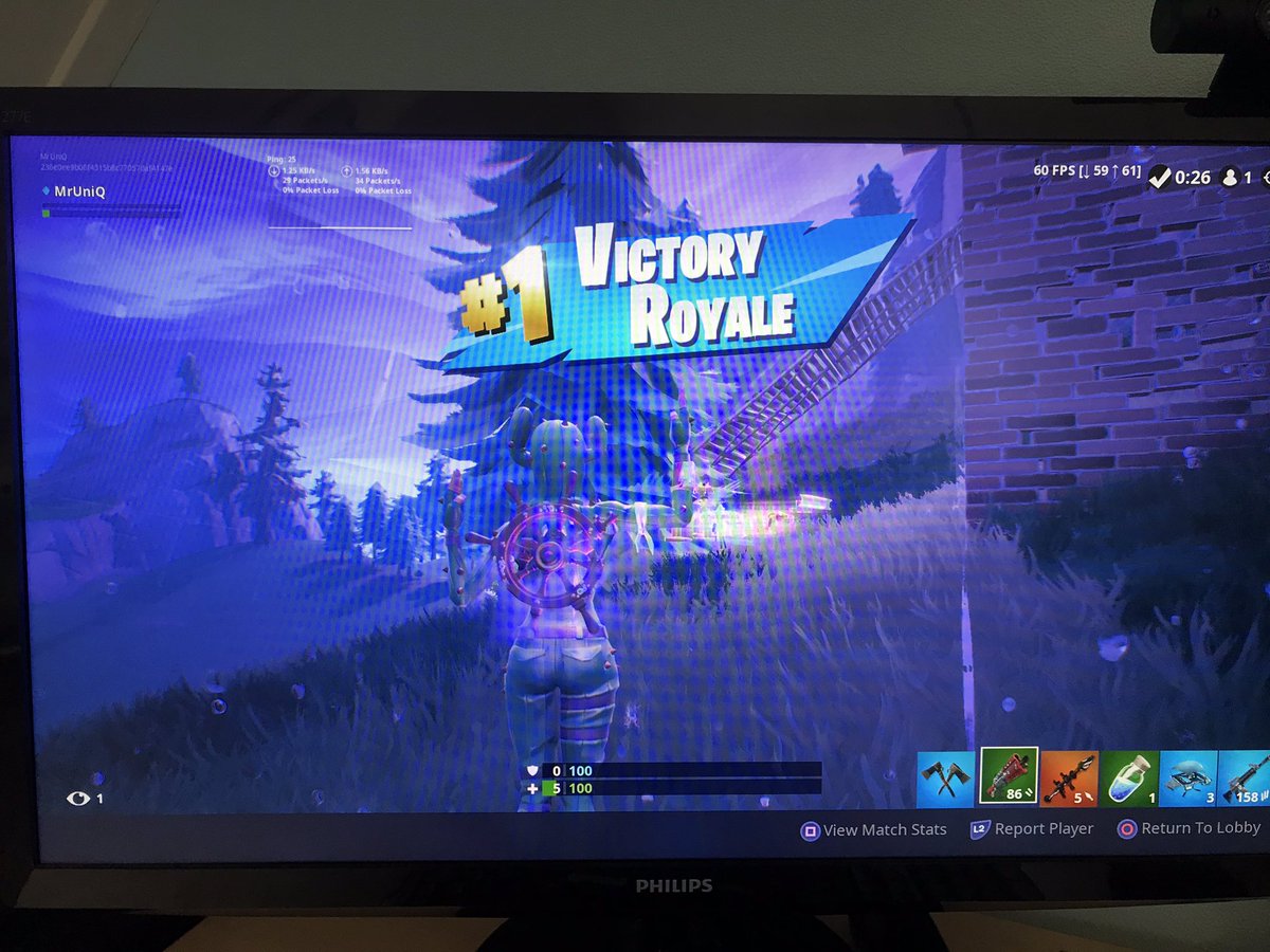 MrUniQz's tweet photo. My first two wins of season 9 back to back. #umbrella  8 and 4 kills .. still not on a double digit win 😬 https://t.co/RU13WP1rSX