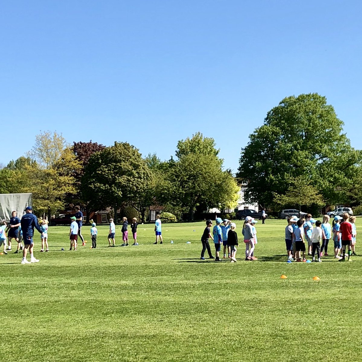 DatchworthCC's tweet photo. What a beautiful day it was to kick off All Stars Cricket yesterday. Such a joy to watch the 70 youngsters growing their love for cricket. 🏏☀️#cricket #developingfuturecricketers #hertfordshirecricket @hertscricket @allstarscricket @DatchSportsClub https://t.co/IVXcbaRZDm