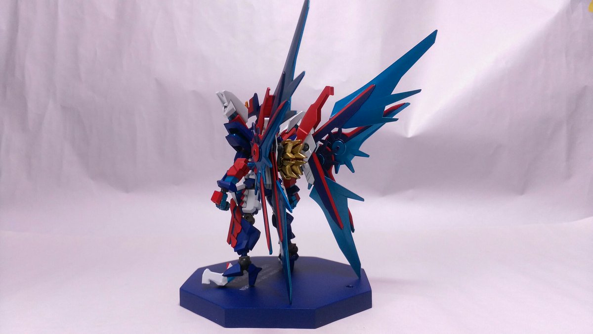 ダンボール戦機 LBX ディ・レギウディア（ビット装備) ｢LBXV -LBX列伝