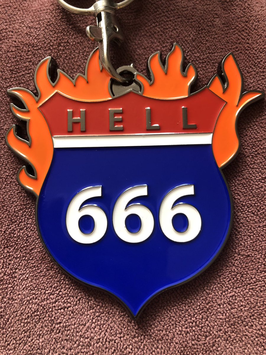 RunnersWho's tweet photo. #MedalMonday Highway to Hell! #ACDC https://t.co/tTEbwzZyS5