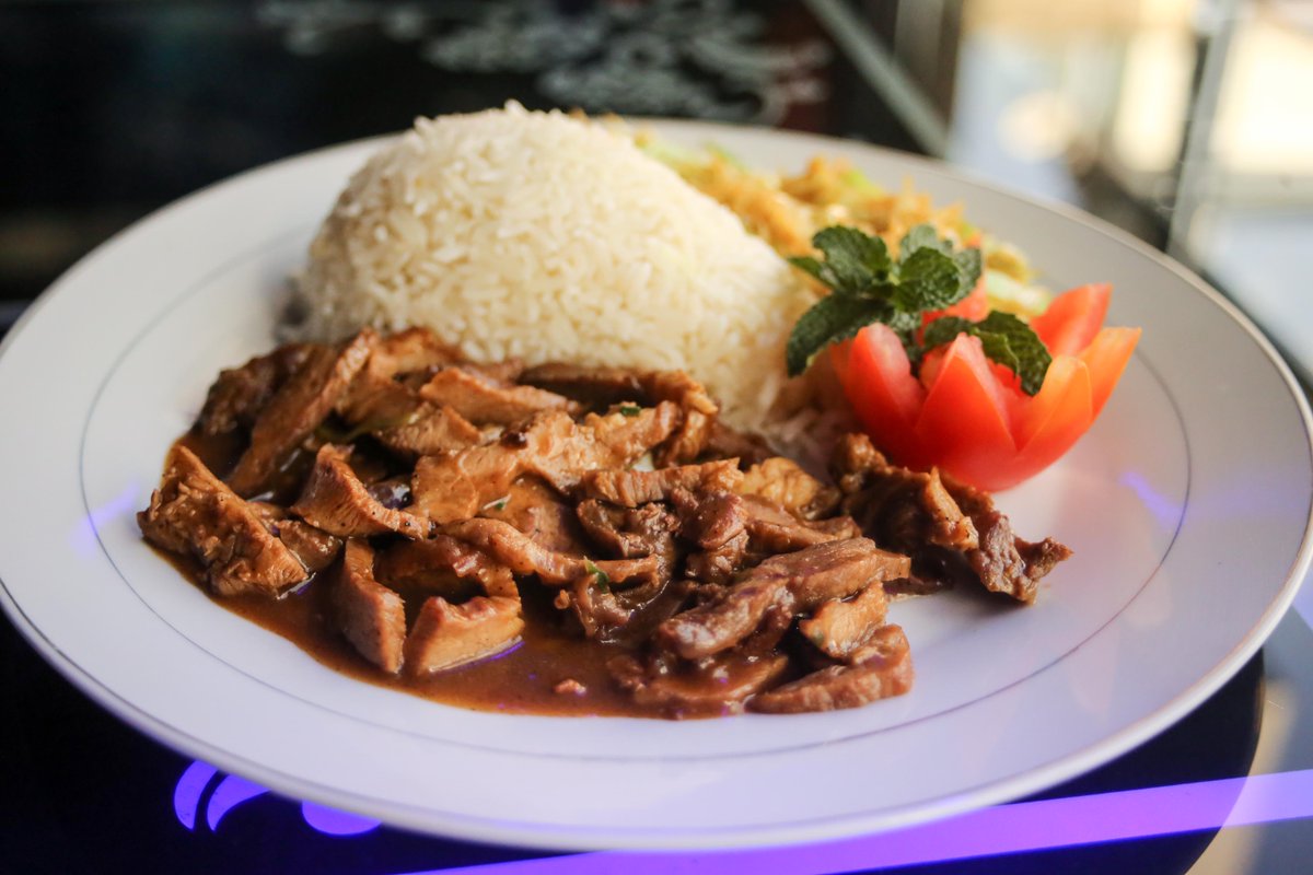 goplacesdigital's tweet photo. Sizzle Your Tastebuds With the New Menu @charmcapital254 #GoCharmCapital #NewFoodMenu #Food #Lunchtime #MondayMotivation
>https://t.co/dT2OmjUiLf https://t.co/4bqps5bOm8