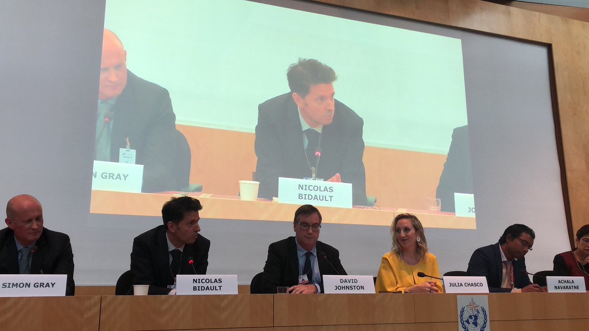 Nicolas Bidault @WFP talking about the last mile: you need to understand, connect with local communities and leverage technology to ensure #earlywarnings reach them