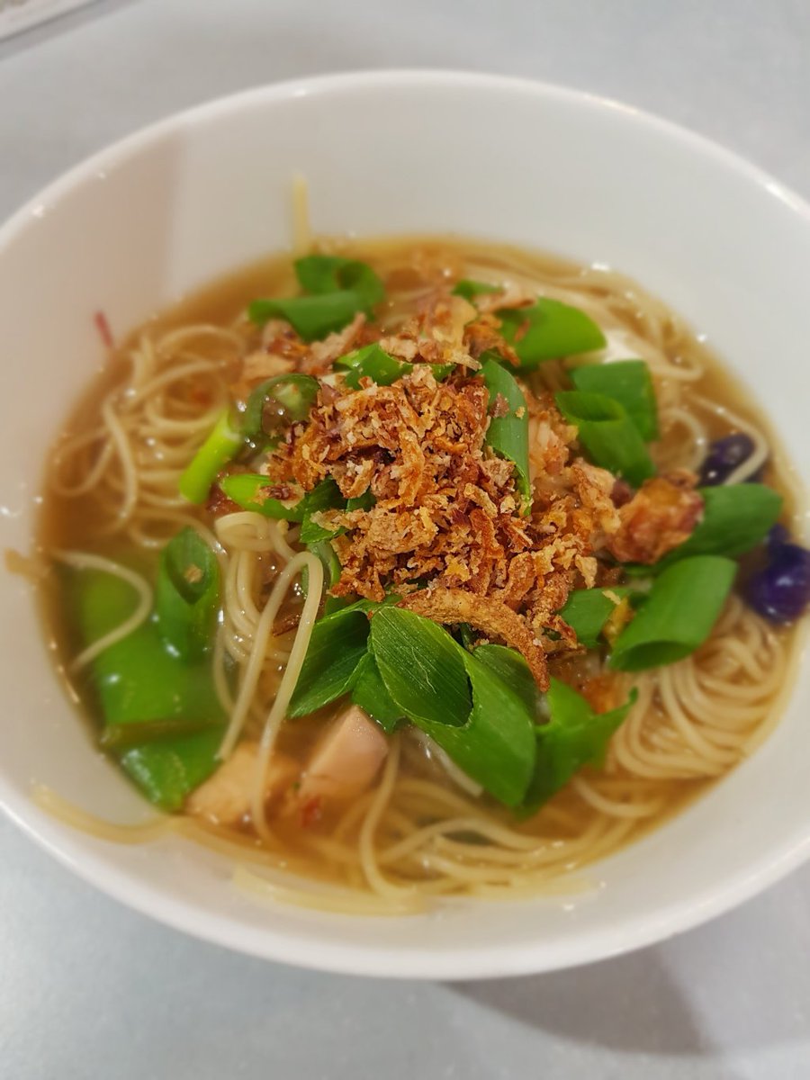themummycode's tweet photo. Easy, peasy noodle soup https://t.co/RGFn9ZkbS3 https://t.co/QzWU4GqWUp