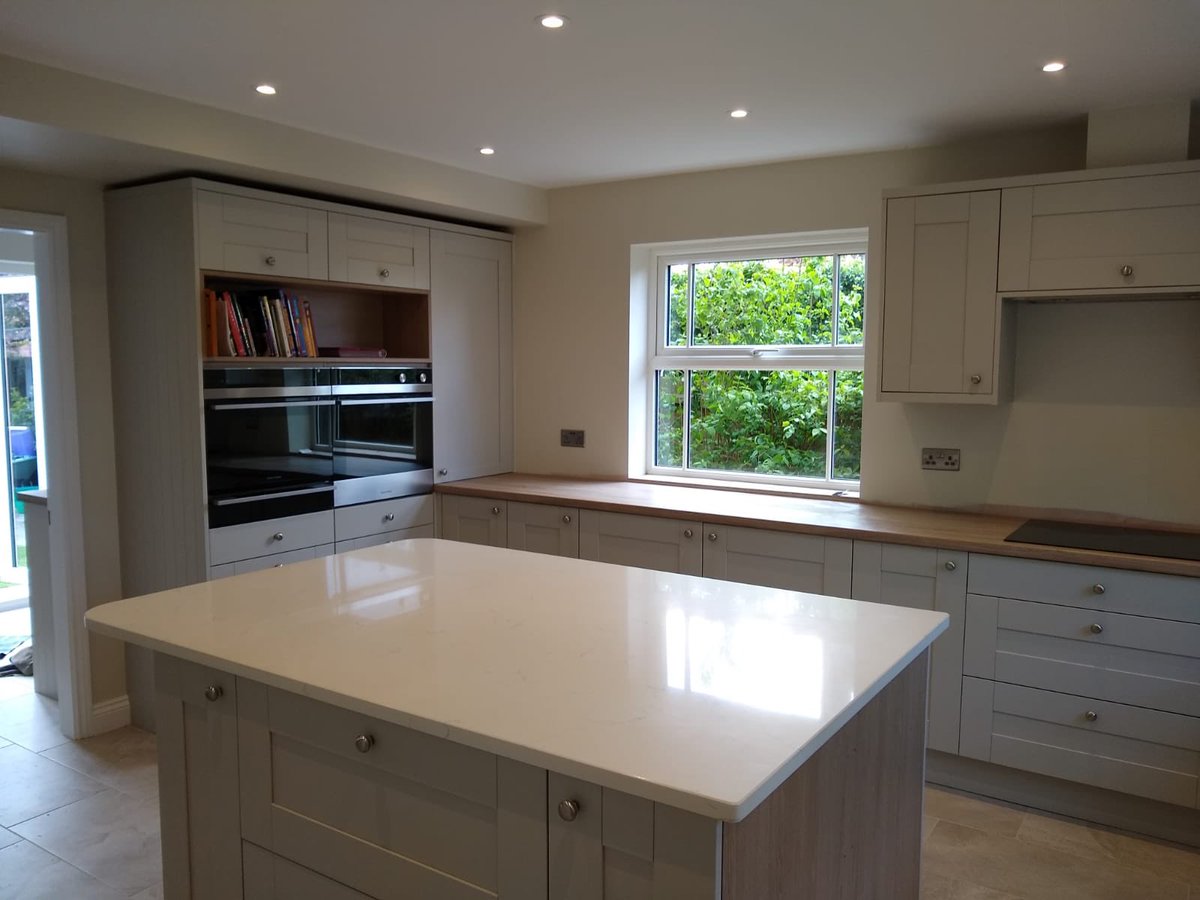 Another beautiful kitchen redecoration by some of the team last week 😍 #painters #decorators #internal #external #domestic #cmmerical #leicestershire
