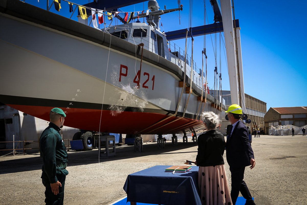 RID_Difesa's tweet photo. https://t.co/HIYylcXkD4 varata la seconda unità d'assalto #UNPAV #TULLIOTEDESCHI  @ItalianNavy @MinisteroDifesa @CD_difesa @AgostiniFab @Comunico_70 https://t.co/7FNSz5Wf9g
