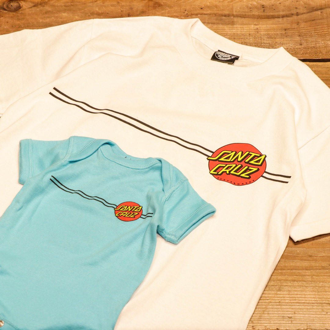 Feelin_osaka's tweet photo. 【SANTA CRUZ】CLASSIC DOT ONE PIECE (CARIBBEAN)
https://t.co/5oAZ0hwdEf
定番”CLASSIC DOT”のキュートなロンパース。
6Mと12Mの2サイズ展開。
同デザインのTEEもあるので親子でお揃コーデもできちゃいます！
ギフトにもおススメ☆
#santacruz #santacruzskateboards #サンタクルーズ #classicdot https://t.co/v6pk6115V7