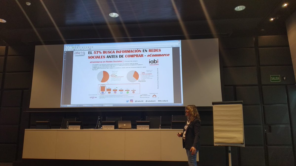 FabiaNYCo's tweet photo. Hoy estamos en la Formación de Técnic@s Incorpora Autoempleo. Hablamos de los buenos resultados del programa y aprendemos Marketing Online con @CeliaHil 
#IncorporaAutoempleo @FundlaCaixa
@caixabank @ArrabalAID @microbank https://t.co/HCsthVBoIP