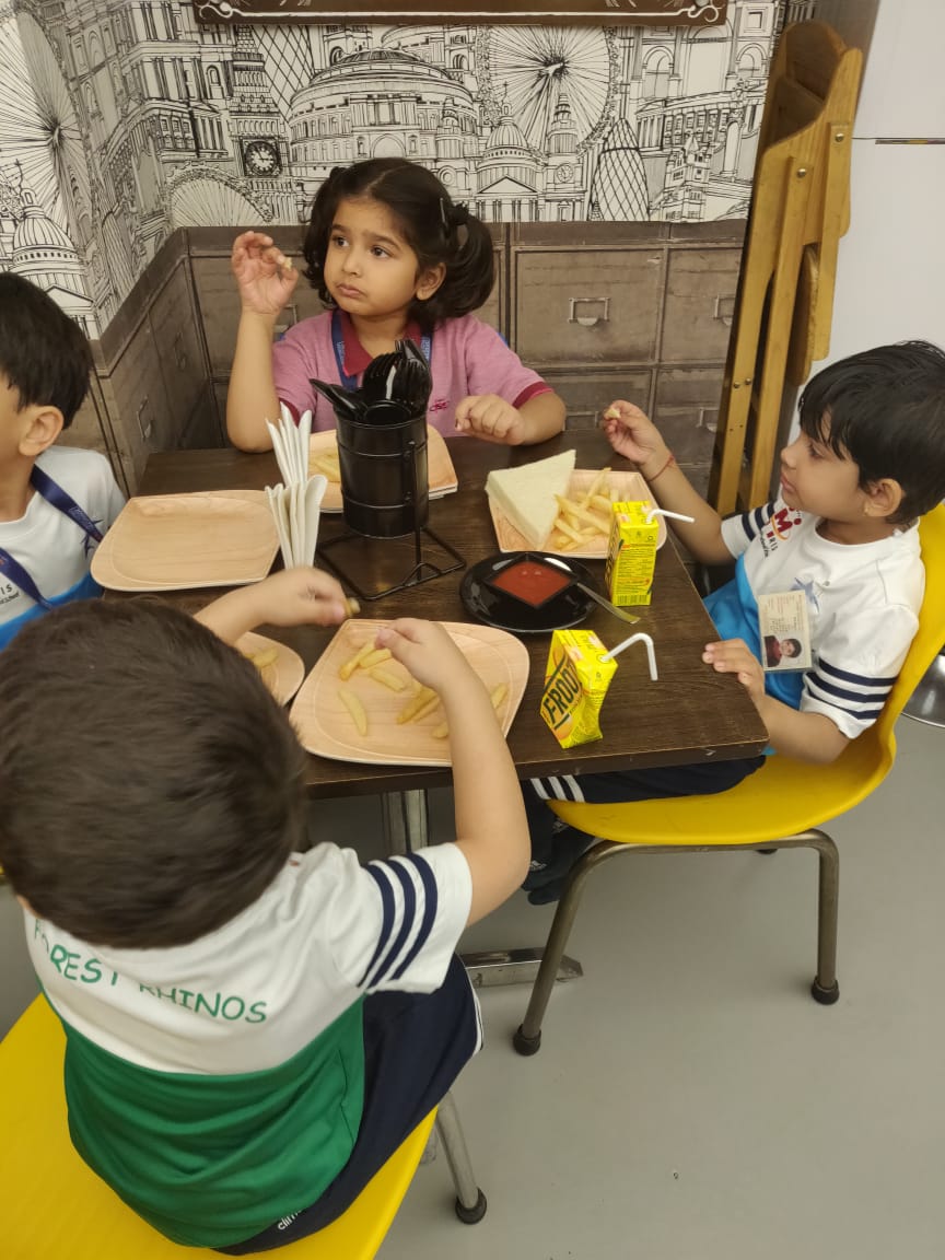 Tumble_House's tweet photo. Glimpses of day 1 of kids from Manav Rachna International School enjoying at @Tumble_House, Defence colony.
#tumblehouse #manavrachnainternationalschool #defencecolony #kids #fun https://t.co/HyIRBQMj3J