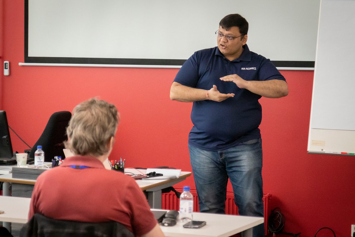 Sovelto's tweet image. Pinal Dave providing deep insights about SQL Server Performance Tuning in this full day workshop. Proud to host this day in Sovelto. #sqlserver #training #sqlauthority @pinaldave