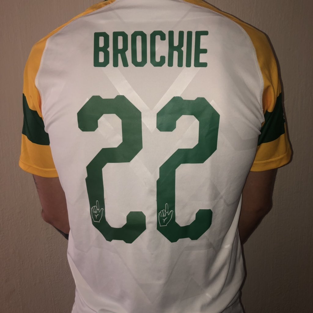 JRBrockie's tweet image. GIVEAWAY TIME!!! 
As I normally do at this time of the year I give away one of my playing shirts!! All you have to do to enter is be following me, retweet this tweet and the winner will be announced at 5pm on Thursday!! ⚽️🏆⚽️#brockiegiveaway