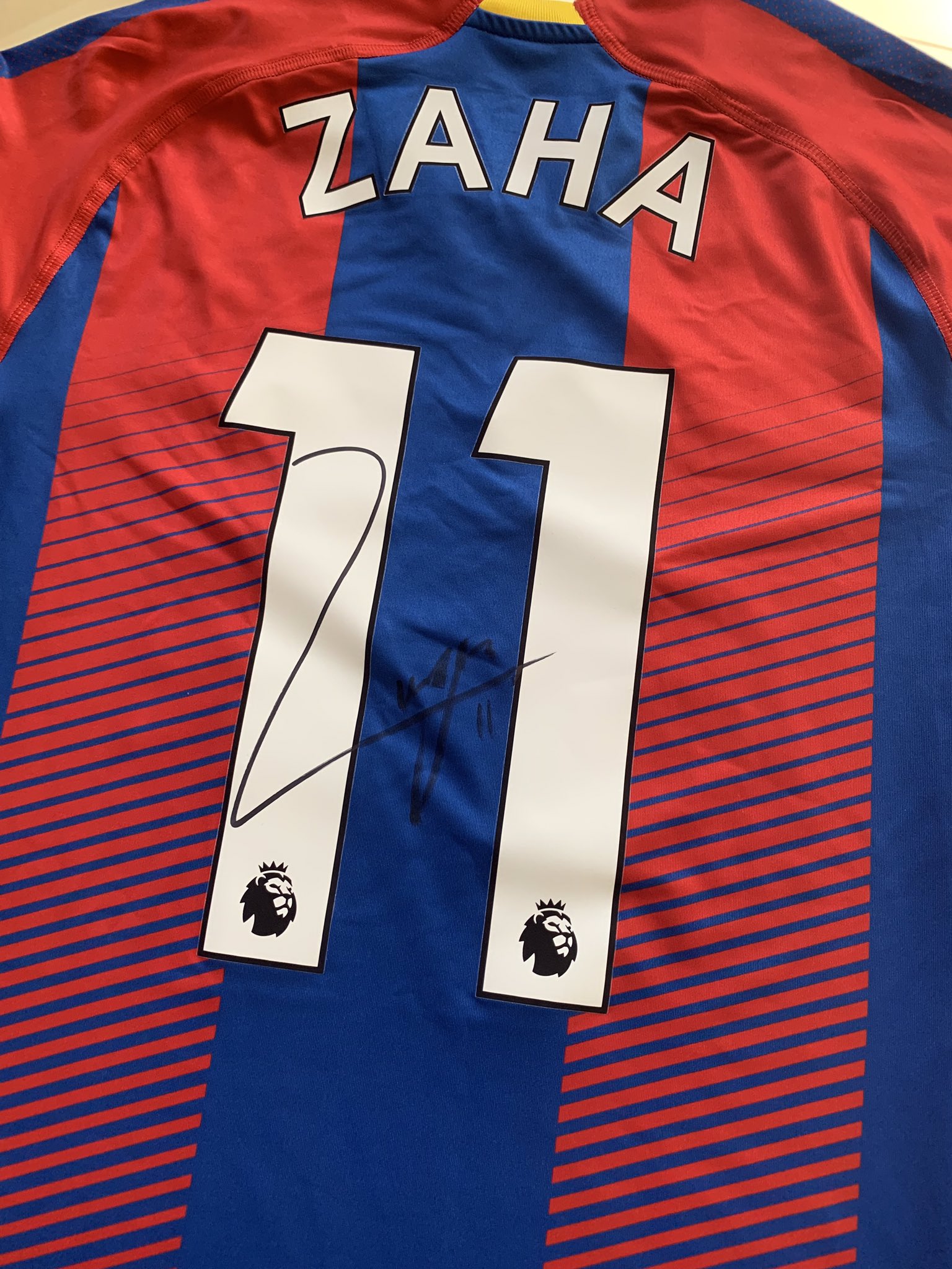 wilfried zaha jersey number