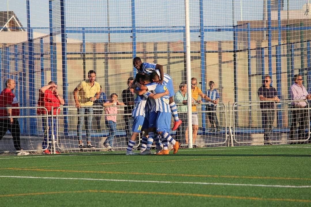 VXVILLARRUBIACF's tweet image. Un pasito más...🍍🕺

Más cerca de nuestro sueño...💙⚽💪

¡¡Objetivo Villarrobledo, acompañarnos en nuestra ultima final!!

#IlusioNBlanquiazul #LaIlusionDeUnPueblo 
#1Final