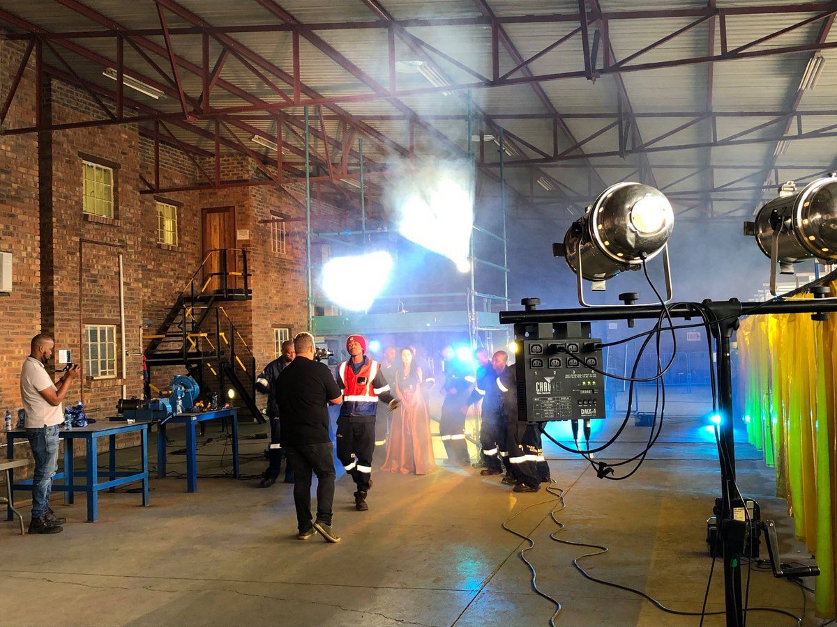 ImpactProductio's tweet photo. We added a bit of Magic to a Safety Video Shoot! 
#lighting #technicalteam #videoshoot https://t.co/AImQfRPzUF