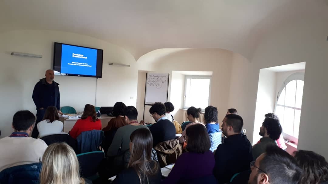 Fond_Casoli's tweet photo. “L’arte contemporanea e il lavoro con gli artisti sono una palestra di innovazione 
Il nostro direttore artistico Marcello Smarrelli all'ISTAO di Ancona presenta l'esperienza della #FEC. 🔝💯💥🎯🤓
#formazione #businessschool
#arteimpresa #studenti #istao https://t.co/25UIJaVdNl