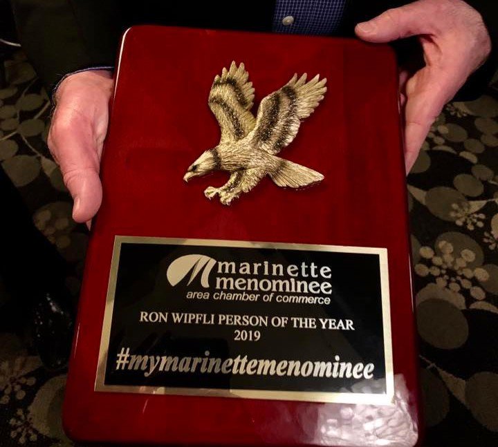 FKeithKillen's tweet photo. #MyMarinetteMenominee is grateful to receive the Ron Wipfli Award.  This year’s Chamber of Commerce Ron Wipfli Award has been awarded to the efforts of the hundreds of people who are involved in the My Marinette Menominee Movement.  https://t.co/hI9b9JNsBG https://t.co/zgEsP9lTJ7