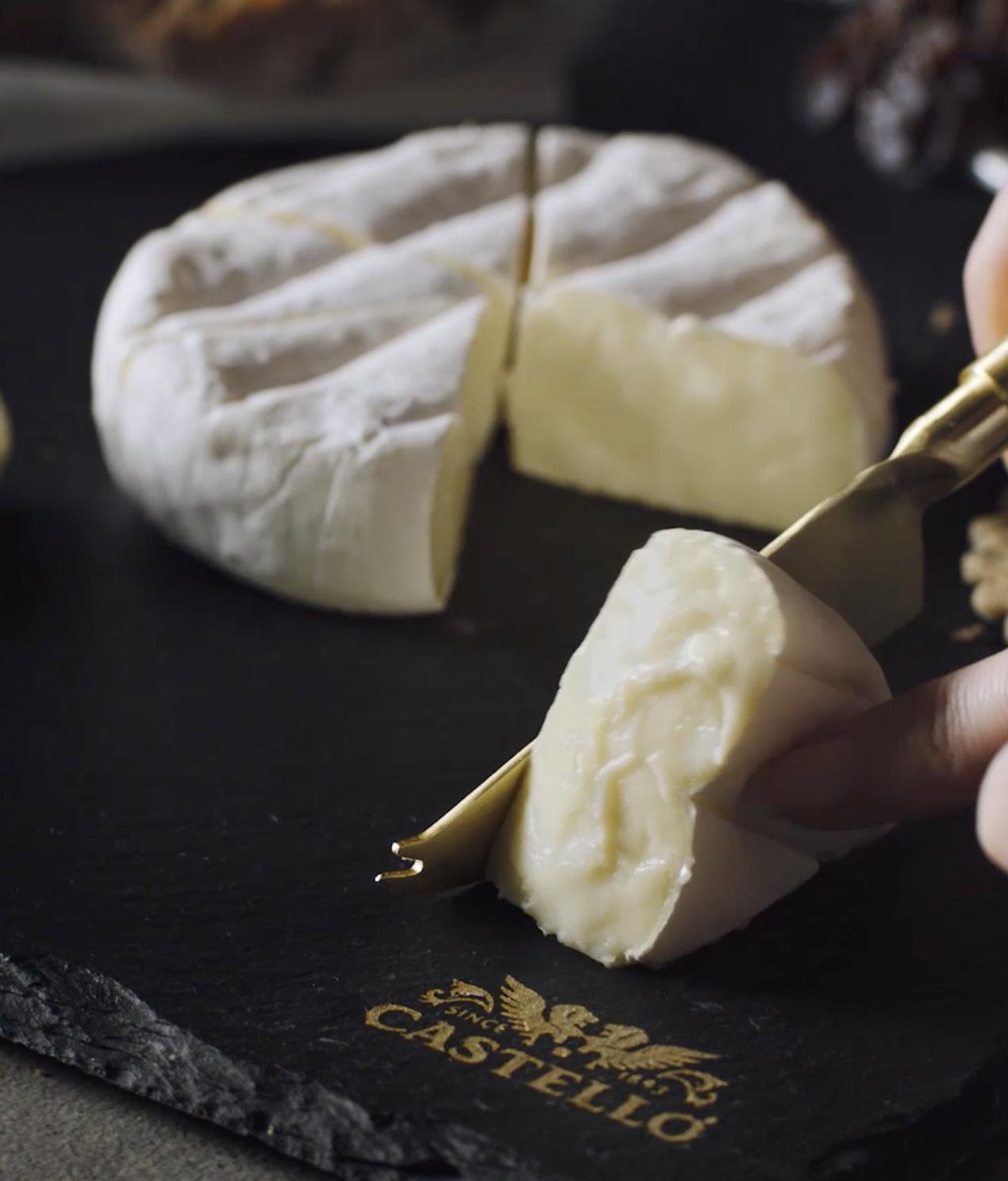 Kream_London's tweet photo. A couple of stills from our latest cheesy shoot with @CastelloUK 🧀🧀 https://t.co/4hVuN5YjQB