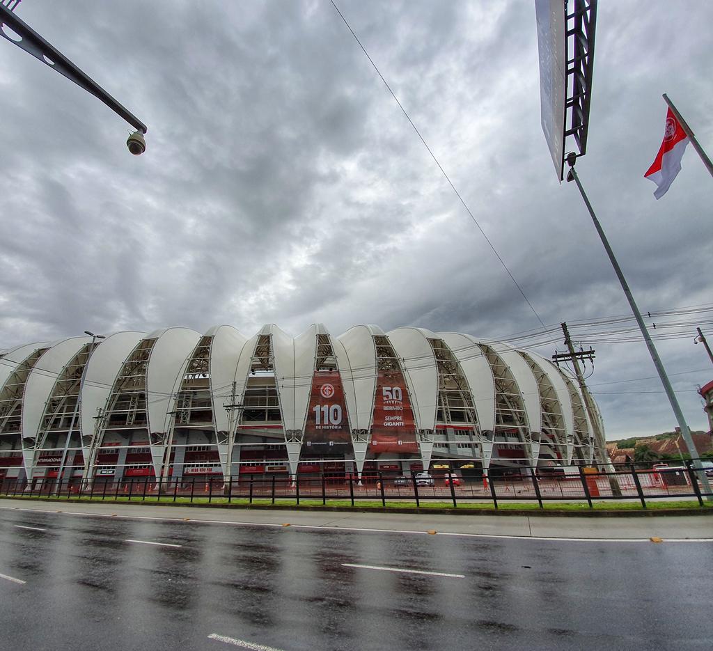 D6cb70lXoAIE58I.jpg:large