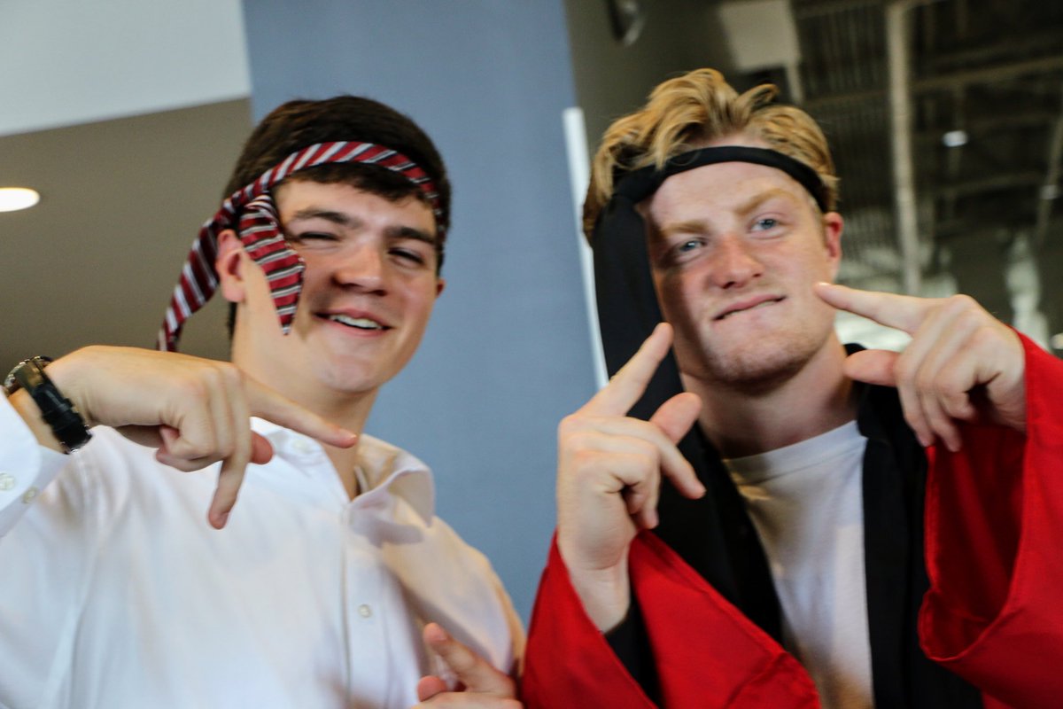 blondehawg's tweet image. Fun times at Farmington High School Baccalaureate ⁦@sethtswain⁩ #1Tim4:12 #speech 
#farmingtonforever #supersix