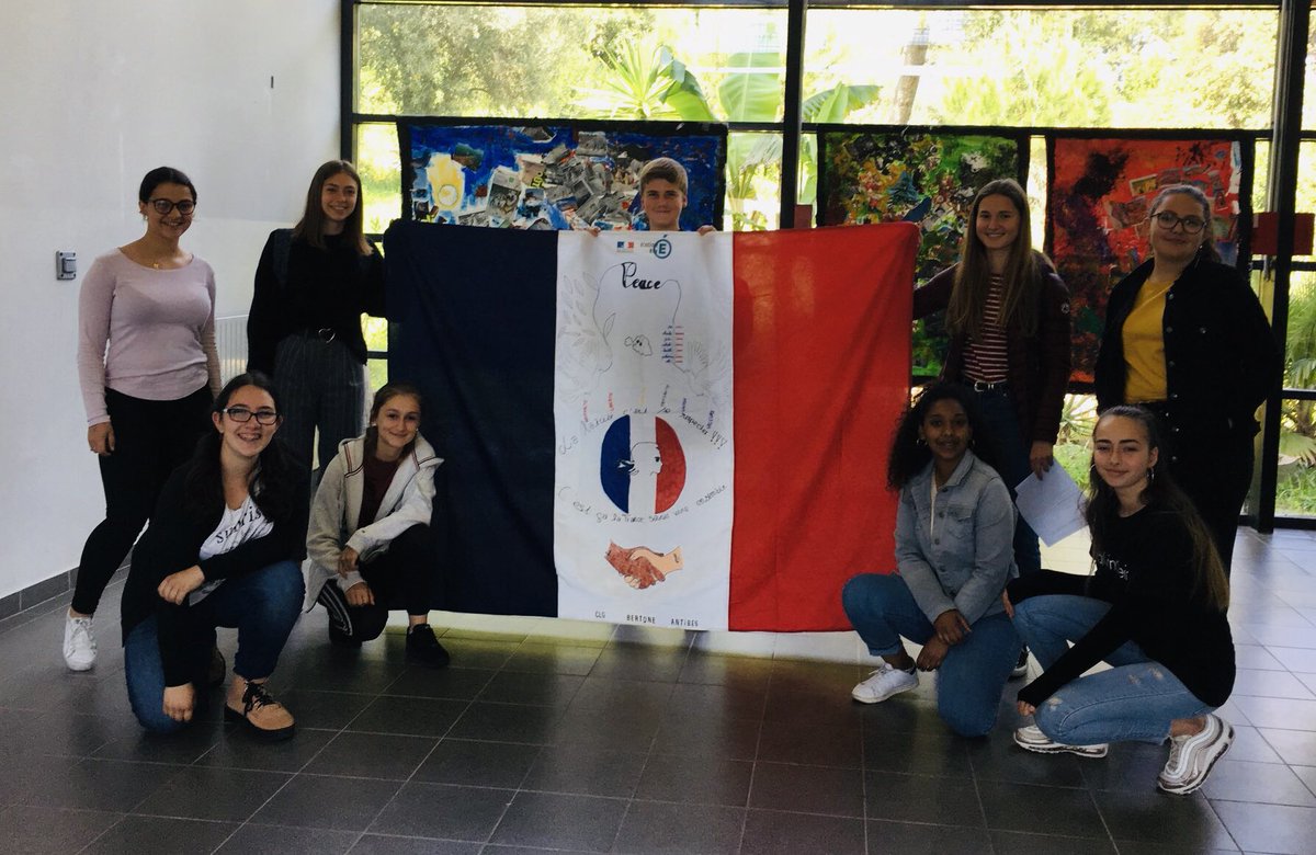 CollegeBertone's tweet photo. Prix académique Tous unis dans la laïcité. https://t.co/n39ieCyjrC