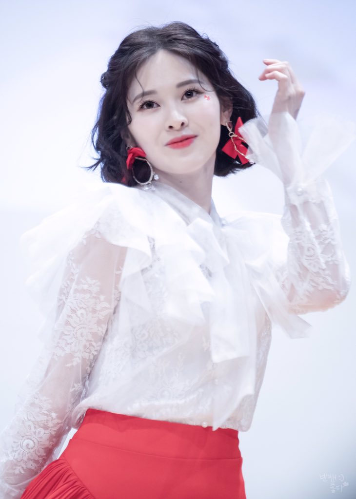 bincos0713's tweet photo. 190510 kbs미디어센터 팬싸 예빈 

미안해.... 예빈아..

#DIA #다이아 #백예빈 #예빈 #Yebin @dia_official #우와 #WOOWA https://t.co/7YniZbQdtQ