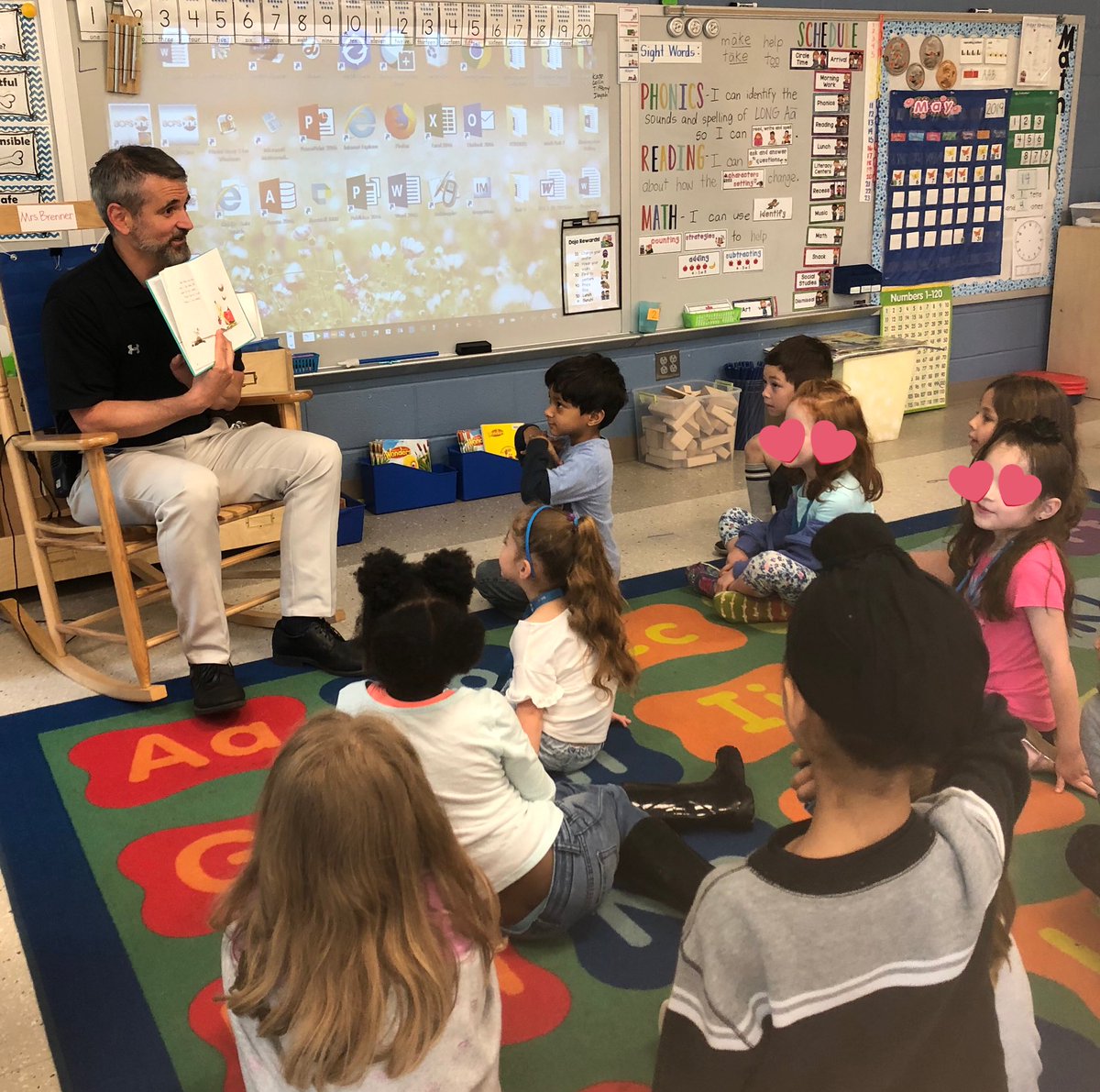 All eyes and ears on our surprise guest reader! #teacherappreciationweek2019 <a href="/Team_MCES/">Mays Chapel ES</a> <a href="/CocoBCPS/">Stephen J. Coco</a>