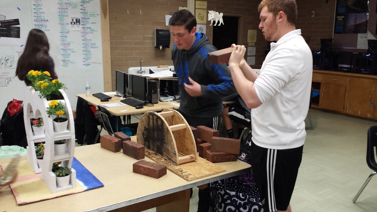 NRTechEd's tweet image. Engineering I students putting the finishing touches on their Arch. @NRRedRaider