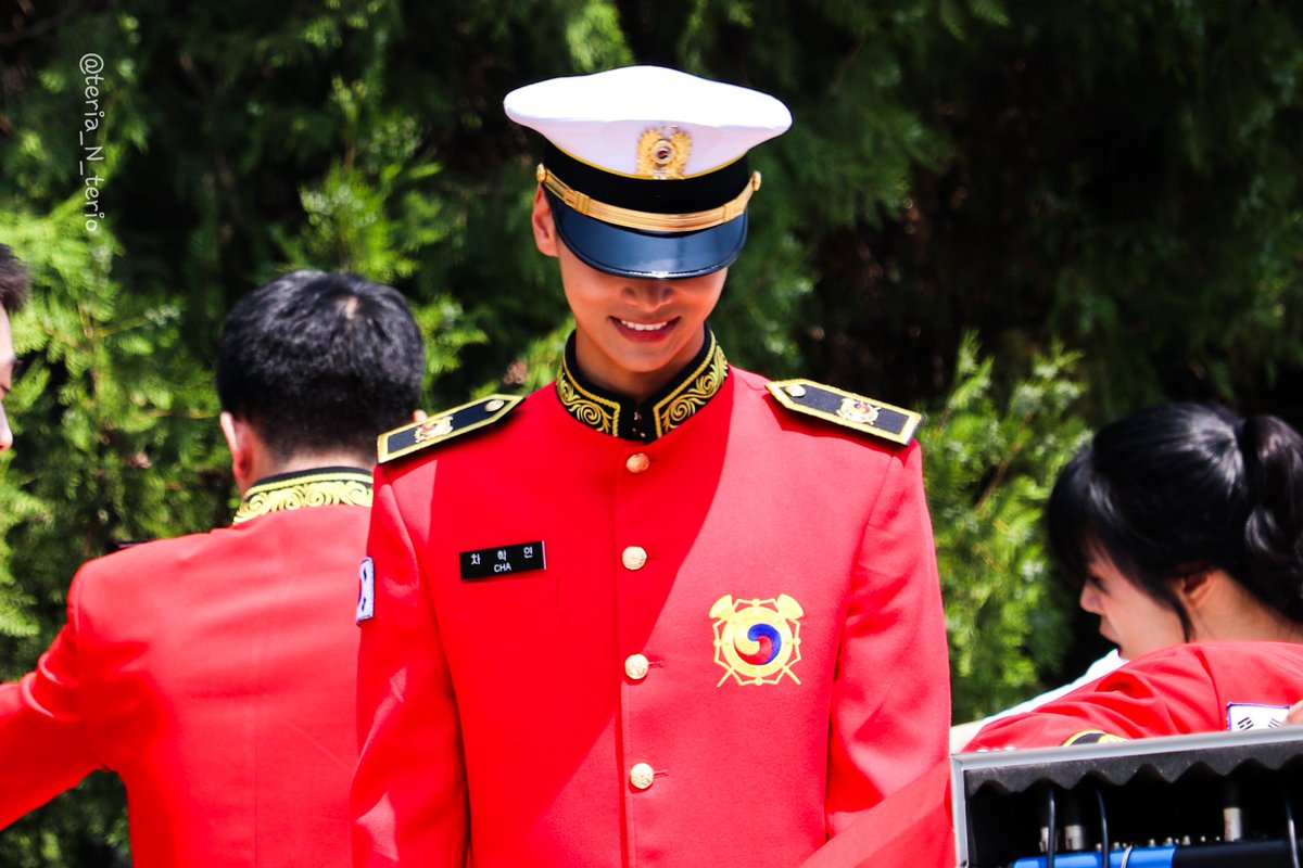 teria_N_terio's tweet image. 190511 경춘선숲길 전구간 개통 버스킹
오랜만에 만났네요 ㅠㅠ..!
예쁘게 웃어주는 미소도 그리웠고 알겠죠? 도 그리웠어요 ㅠㅠ
잘 지내줘서 고마워요!
#육군사관학교 #육사군악대 #육사군악대_막내 #이병차학연 #경춘선숲길 @CHA_NNNNN