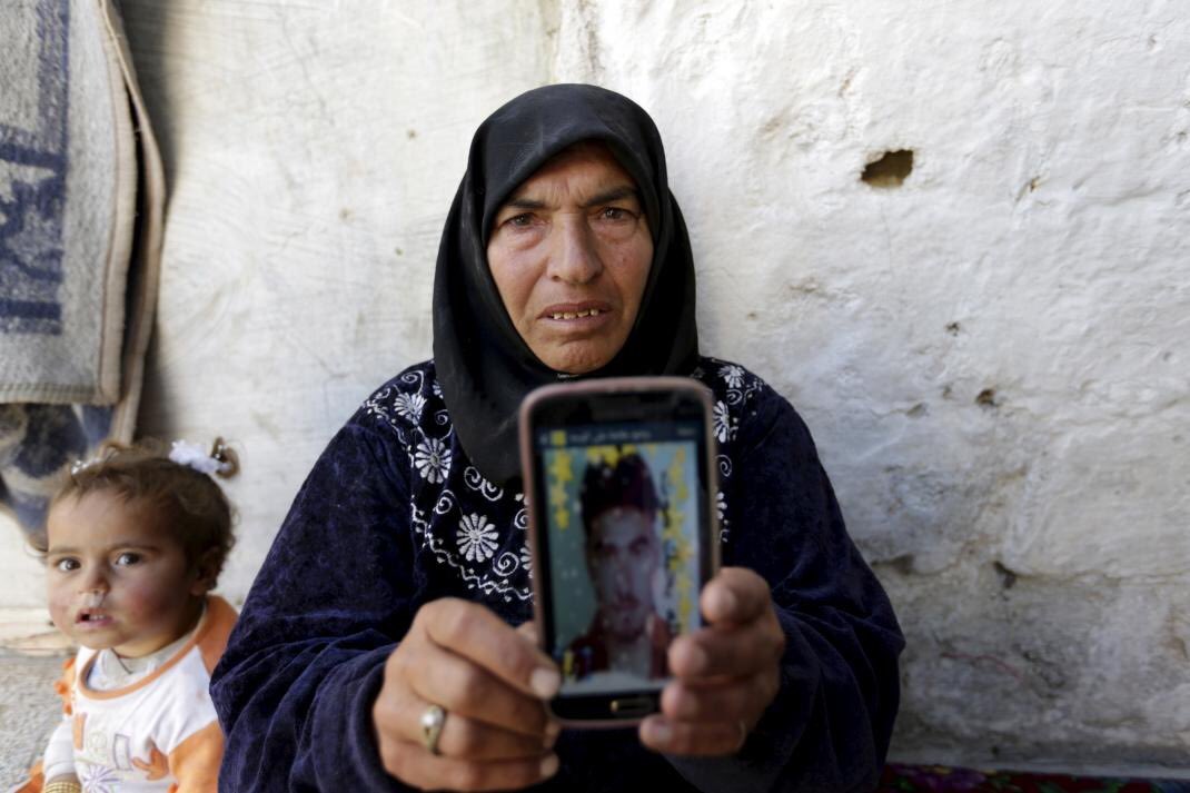 No one can pretend they don’t know what goes on in #Syria prisons. But 8 years into the conflict, no concrete steps taken to resolve torture, arbitrary detention & disappearance.
Today, 8 Syrian + int’l organizations call on concerned states to act. @hrw https://t.co/lQkIe1hEak https://t.co/OE8HQWzMgX