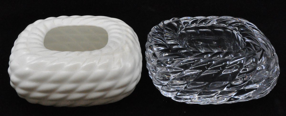 Parametrische Konstruktion einer komplexen Gebäudestruktur
Herausforderung: Erlebbar machen der an ein Stadion angelehnten Oberflächenstruktur in einem Miniatur-Modell Es ist uns gelungen, die Struktur parametrisch nachzubilden, ohne die Wirkung des Originals zu verlieren.