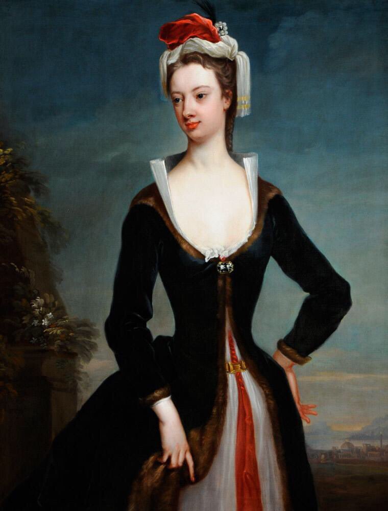 2/2 #WomenInCulture #LadyMaryWortleyMontagu brought the smallpox inoculation to Britain. She publicised the benefits despite physical violence & hostility. This breakthrough was the 1st time in Western medicine antibodies were used to secure immunity from disease #MuseumWeek