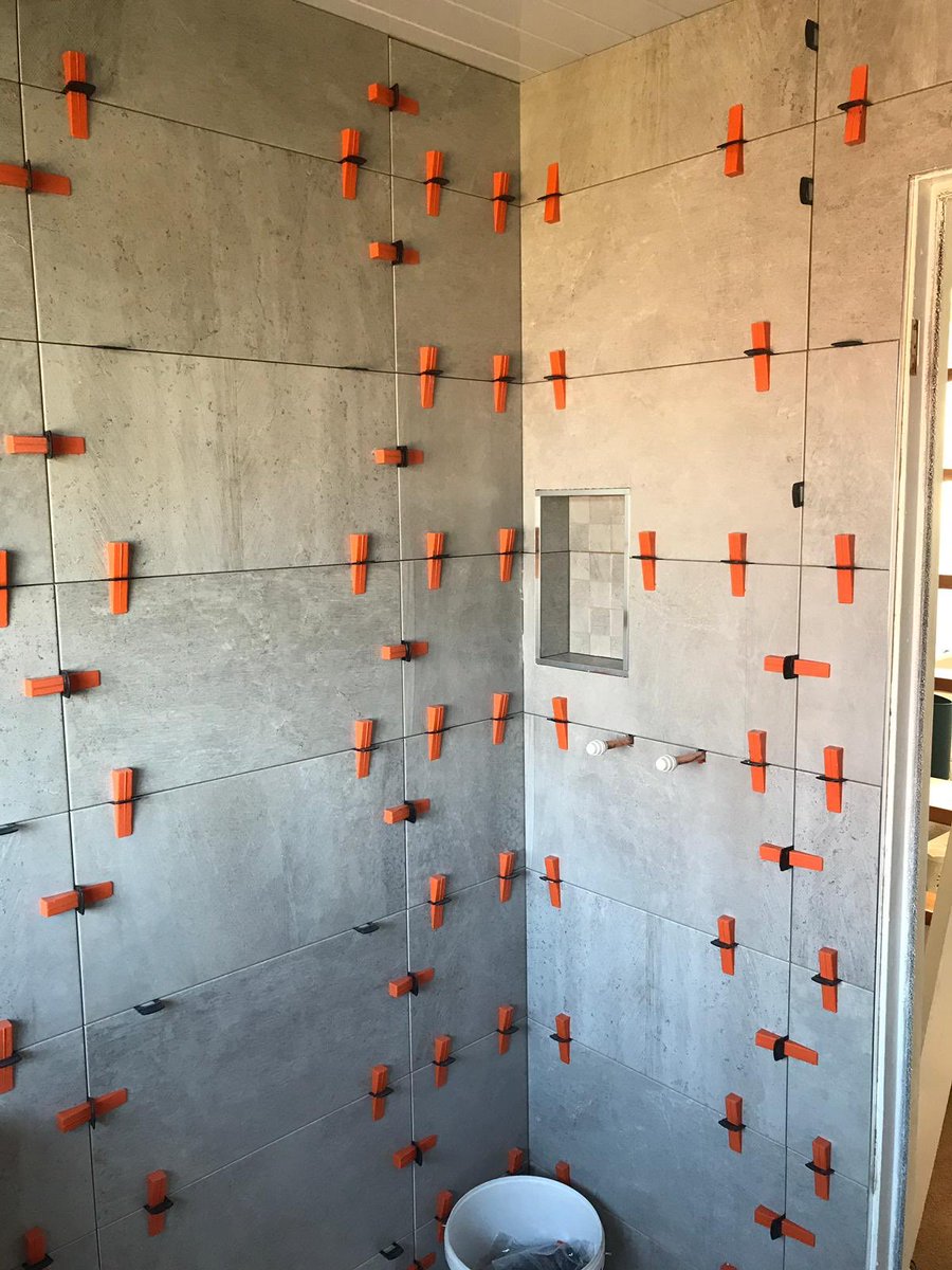 Great work here from Corbett Plumbing &amp; Bathrooms over the weekend using our Smart-Level Eco system. Tiles supplied by <a href="/PlumbFactory/">Plumb Factory</a> on this room. 
#Tiling #Tiles #TileWork #Tile #TileFloor #TileInstallation #TileLevelingSystems #TilersPride #BathroomTile #Bolton #Horwich