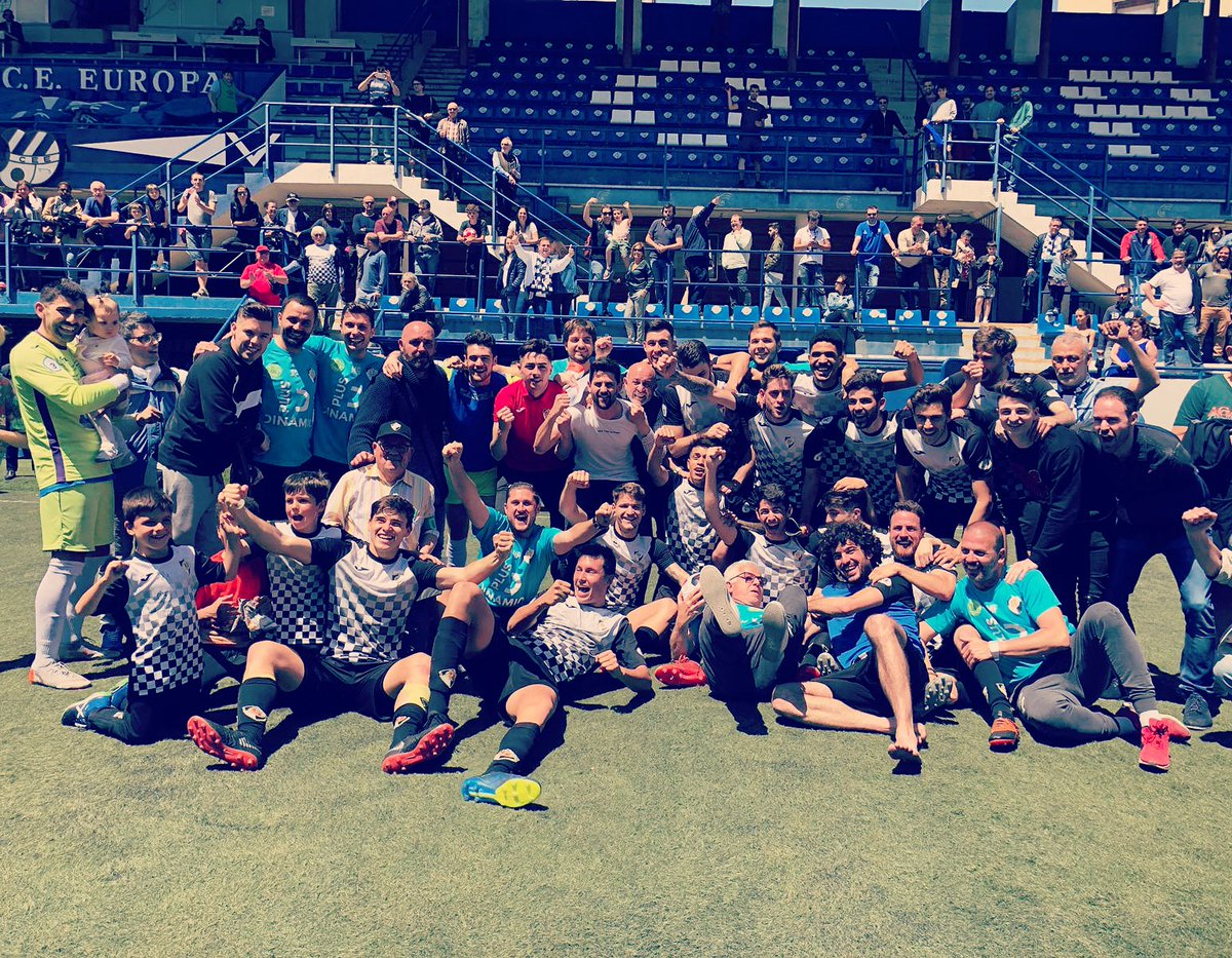 Con fe, con corazón y con fútbol! Orgulloso de cada uno de mis compañeros! Una familia dentro y fuera del campo! Somos de play-off!! ⚫⚪❤💯 <a href="/uahorta/">Unió Atlètica d'Horta 💯</a> <a href="/PandaSupporters/">SupportersPanda🐼⚽️</a>