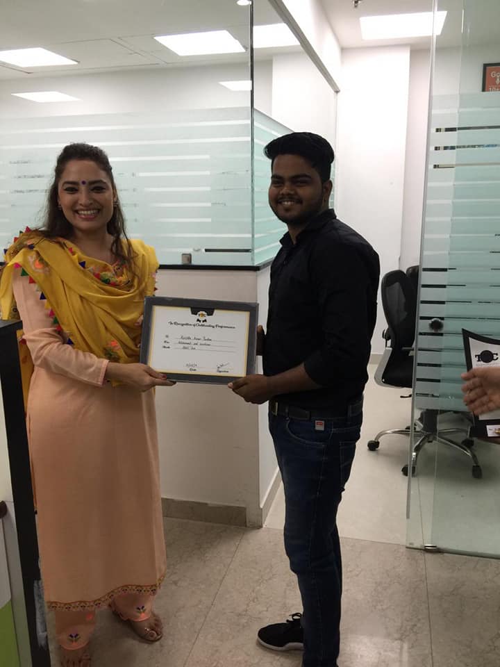 theyellowcoin's tweet photo. We're delighted to inform you that our #TYCCian, Kalpit Kumar is rewarded with the #BestEmployee of the Month-April.
#TYCCommunication #TheYellowCoin #PublicRelations #DigitalPR #PRprofessionals #PRagencies https://t.co/xk69r7cnbO