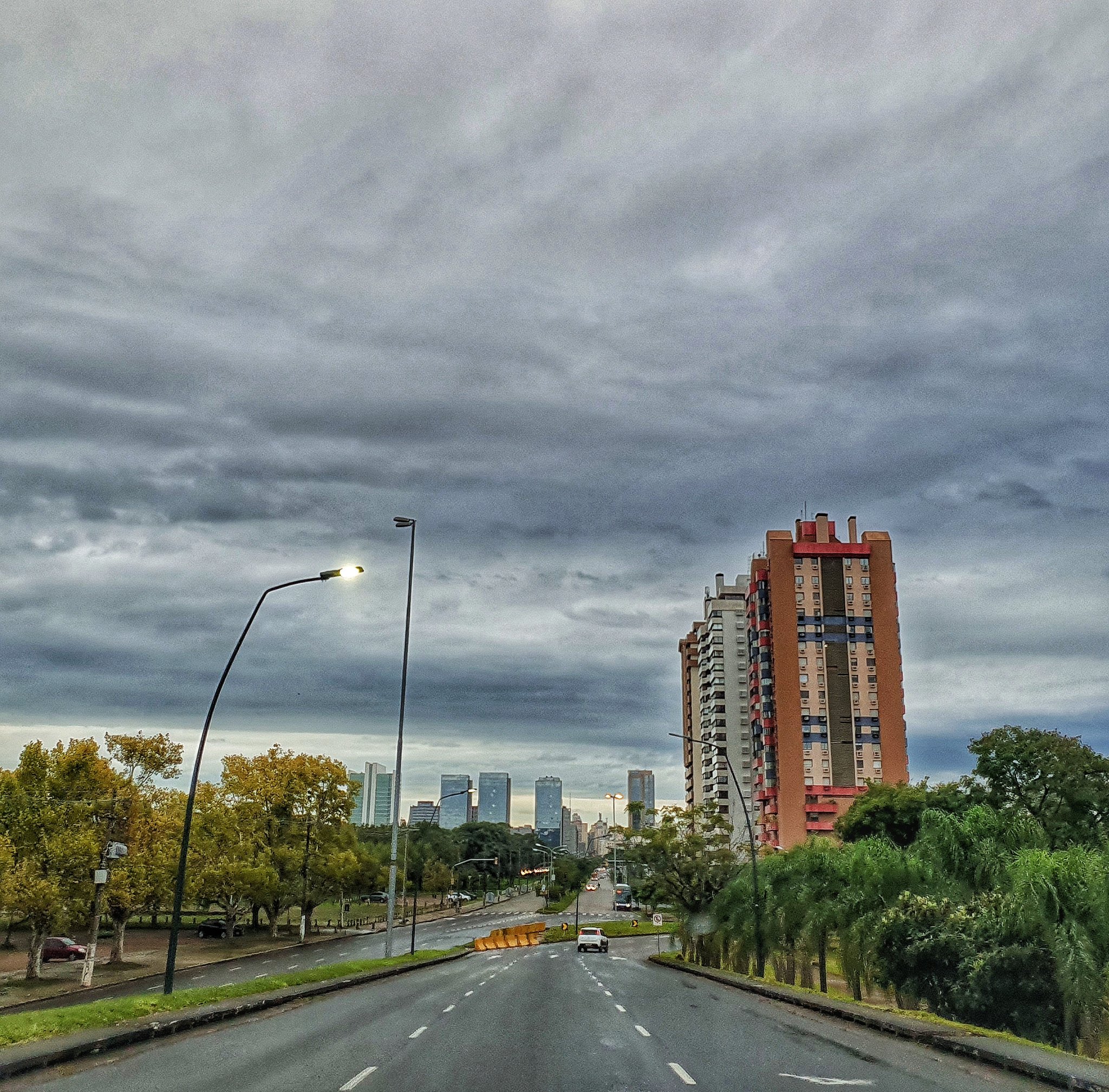 D6ckHumX4AABfec.jpg:large