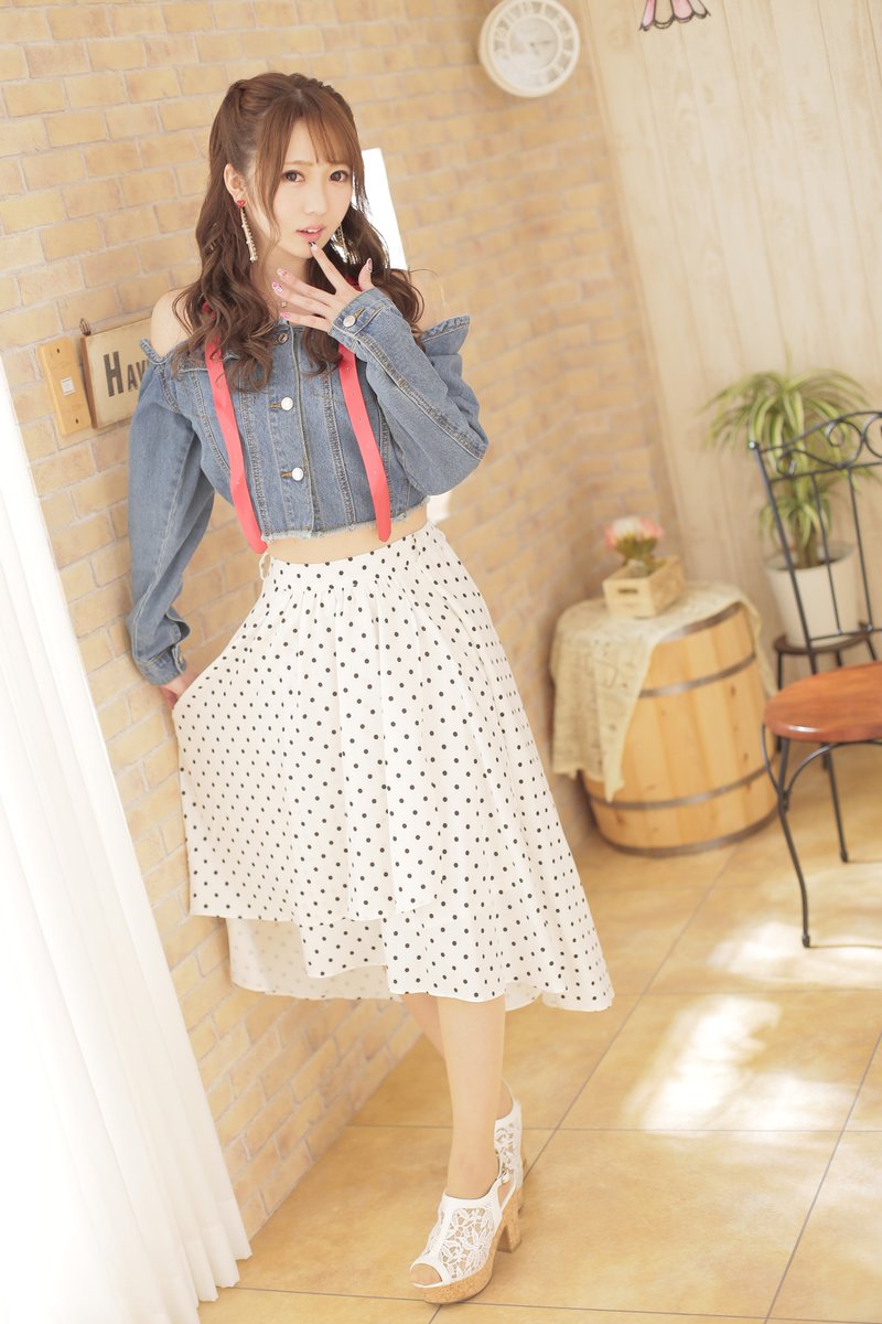 برچسب アンジュブルーム در توییتر