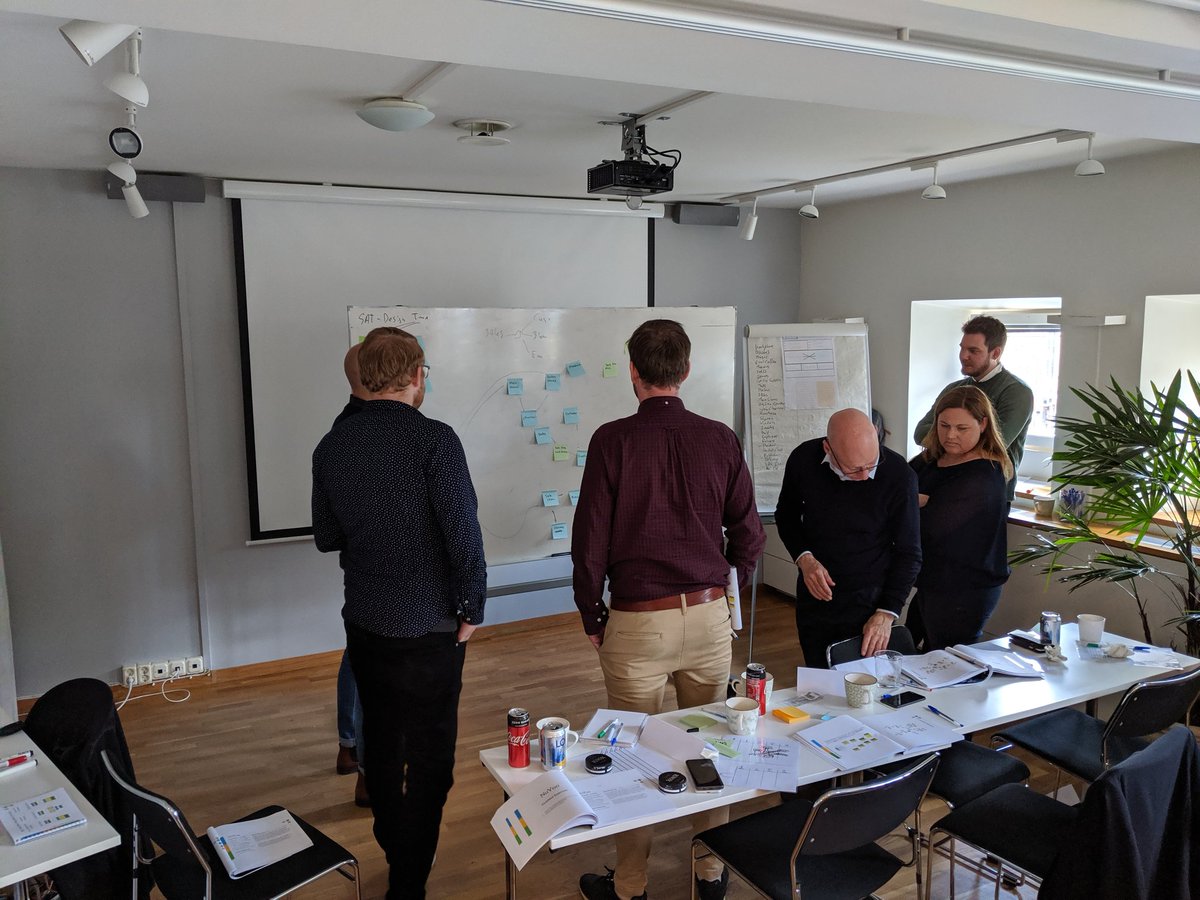 RemcoBroekmans's tweet image. #DataVault class is working on their first big case. Fun to see the #ELM artifacts are used extensively and helping in the modeling process
#Ensemblelogicalmodeling #Datamodeling #Agile #Post-Its @GeneseeAcademy
