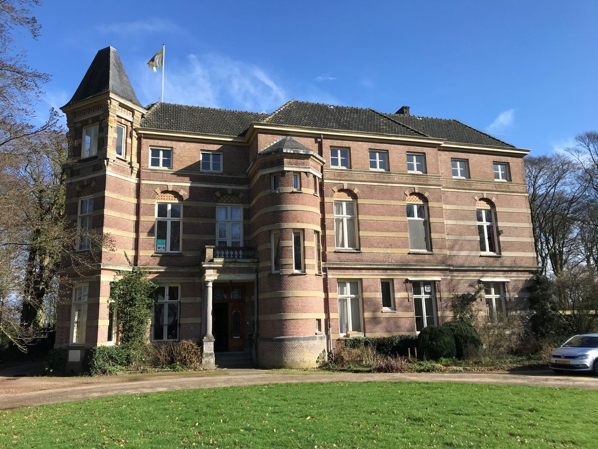 ARCOMBV's tweet photo. In Stoutenburg (gemeente Leusden) werken wij aan de transformatie van kasteel Stoutenburg. In opdracht van Thuismakers maken wij een ontwerp voor een woonhuis van @wonen_september voor 24 bewoners. #herbestemmen #restaureren https://t.co/KVqwOhpUrk https://t.co/CiUTELWLHp
