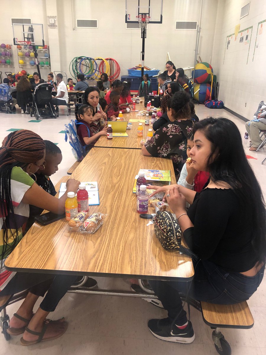 Muffins with Moms @SpenceAISD @SpenceAdventure . Wishing every Mother a great week.