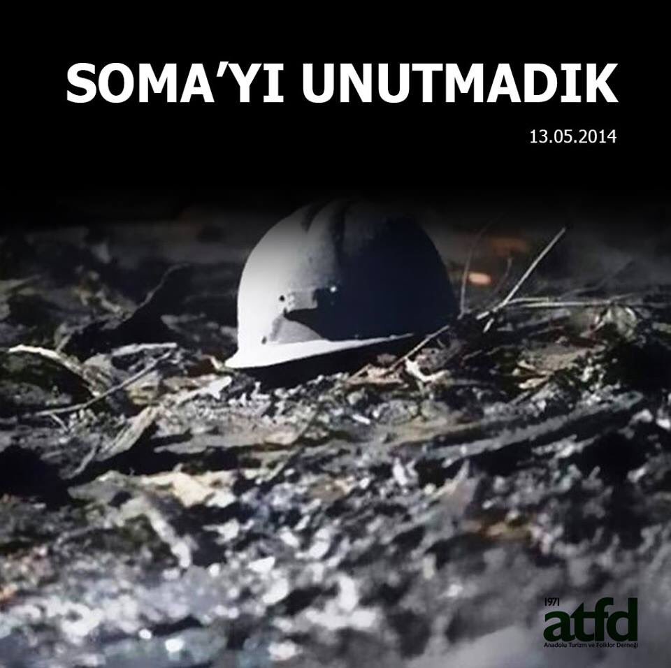 Atfd1971's tweet photo. Karanlıklar içinde yaşadınız
Işıklar içerisinde uyuyun...

Yüreğimiz Kömür Karası.  13.05.14 https://t.co/Wck0Sjp4Al