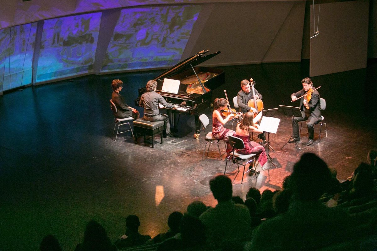 MinettiQuartett's tweet photo. Impressions from Tenerife 😊#minettisontour #tenerife #mozart #shostakovich #quintets #piano #clarinet @Auditoriotfe https://t.co/1lDrUnklpN