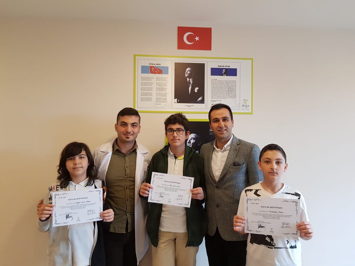 FloryaDoga_'s tweet photo. Kanal D de yayınlanan Abbas Güçlü ile Büyük Oyun programına katılan öğrencilerimiz geliştirdikleri oyunu başarılı bir şekilde sunarak başarı sertifikalarını aldılar.👏🏻 @OkutanSevda   @dumanhaydarr @AliRizaLule @nazli10er https://t.co/vf5eiJVlpt