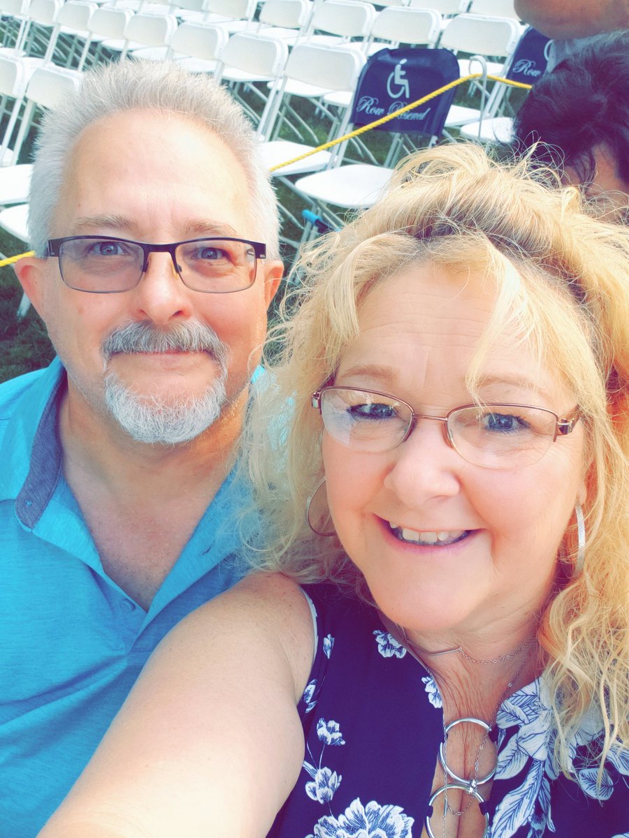 musiconedj's tweet photo. #Emory2019 Getting ready for my Granddaughters Graduation! https://t.co/YWt7S7aesn
