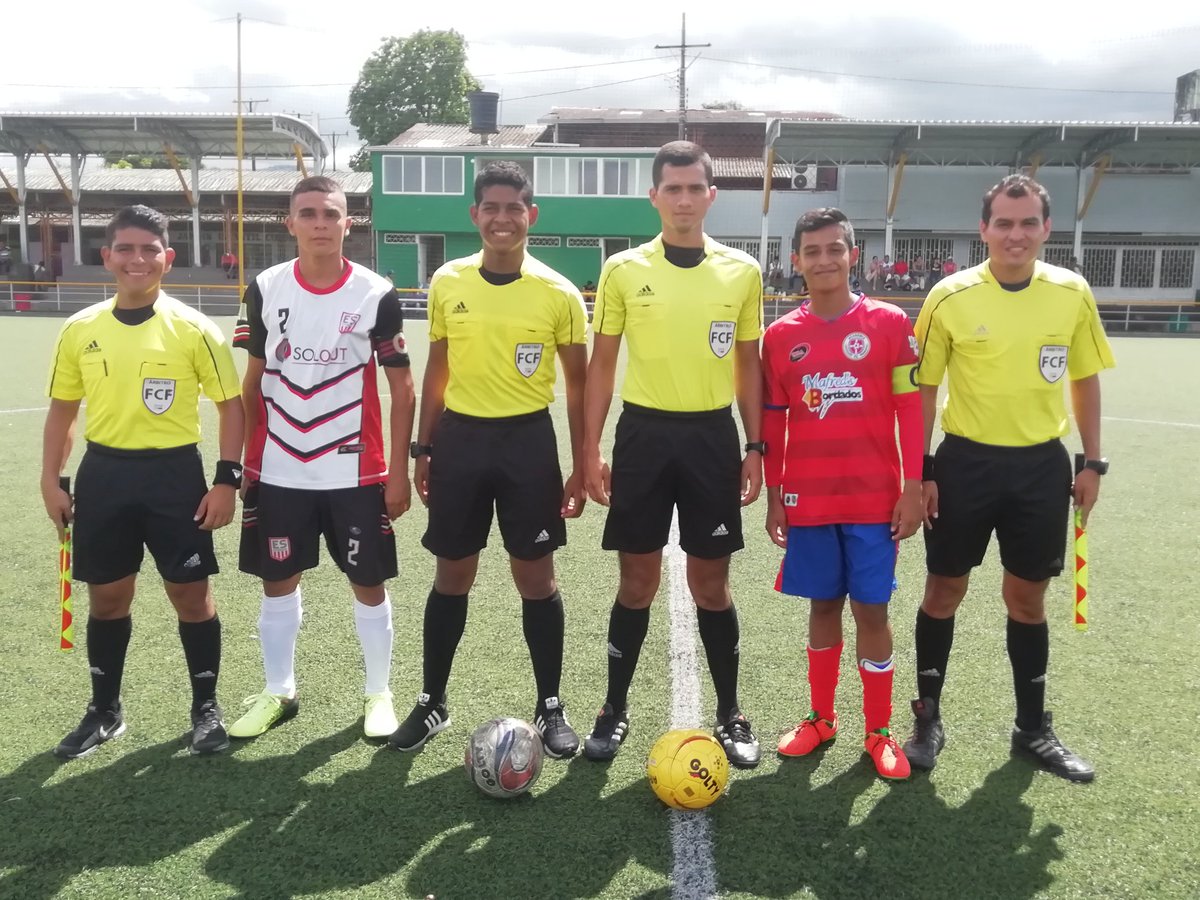 EStudiantesfutV's tweet photo. Se debuta con Victoria en el Torneo Nacional #Sub15, Evento Organizado por @DifutbolOficial.
4-2 fue el Marcador Final.
Gracias @Soloutsas Gracias @CEPAGROSAS y a todos los que Apoyan esta Propuesta Socio-Deportiva. 👍⚽👍 https://t.co/iaVVAoJd8j
