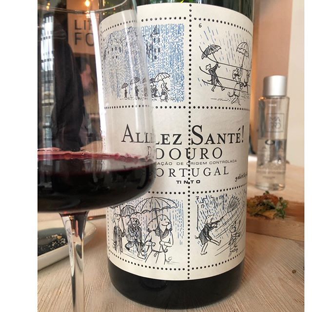 gillespudlowski's tweet photo. Le rouge du #douro #portugal @restaurant_tomyandco #tomygousset #paris13 #foodphotography #foodblogger #foodlover #eat #foodforthought #yummy #amazing #foodpics #foodstagram #instagood #photooftheday #sweet #dinner #lunch #breakfast #fresh #tasty #food #… https://t.co/LuMVbGU0L1 https://t.co/jvjakSUsC0
