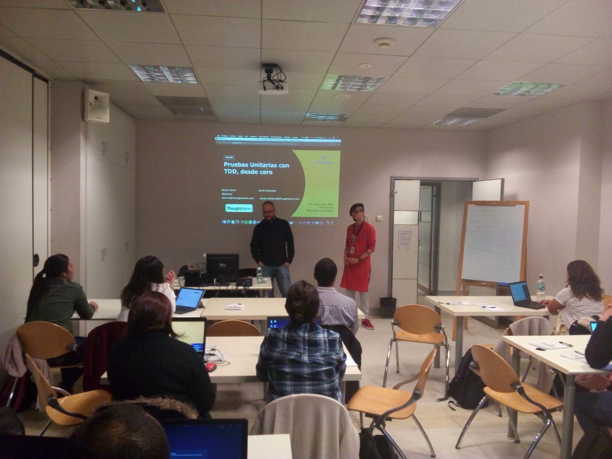 testingUY's tweet image. Comenzó el taller &quot;Pruebas Unitarias con TDD (Desarrollo Guiado Por Pruebas) Desde Cero – PARTE I&quot; a cargo de @byletor y David Montaño.

#TDD #unittesting #programing #softwaretesting #testing #testingconference #testinguy