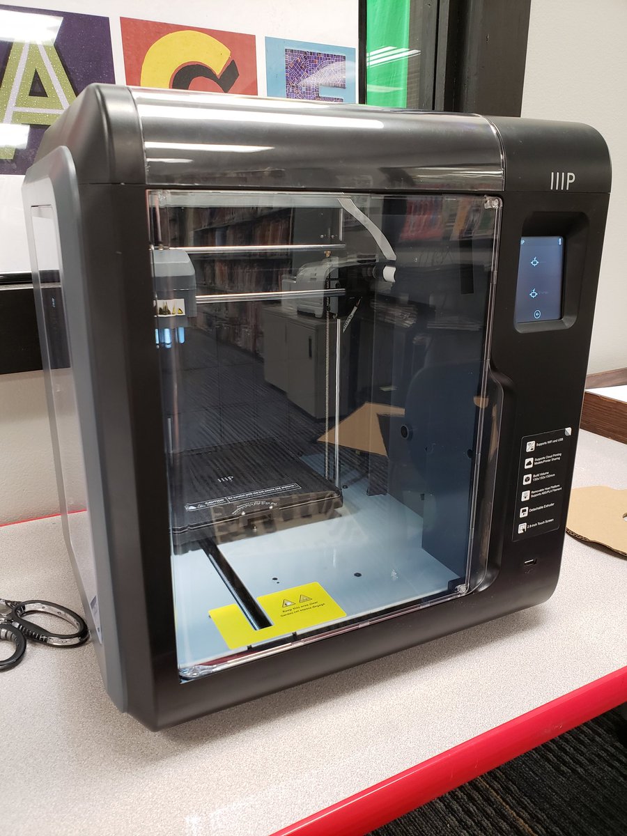 PCMSCommons's tweet image. Y'all,  I am SO excited about the creative possibilities for our students @PutnamMiddle in our new #Makerspace station, featuring our new Vector 3D printer by @monoprice! I can't wait to see what our students create! #LeadingfromtheMiddle